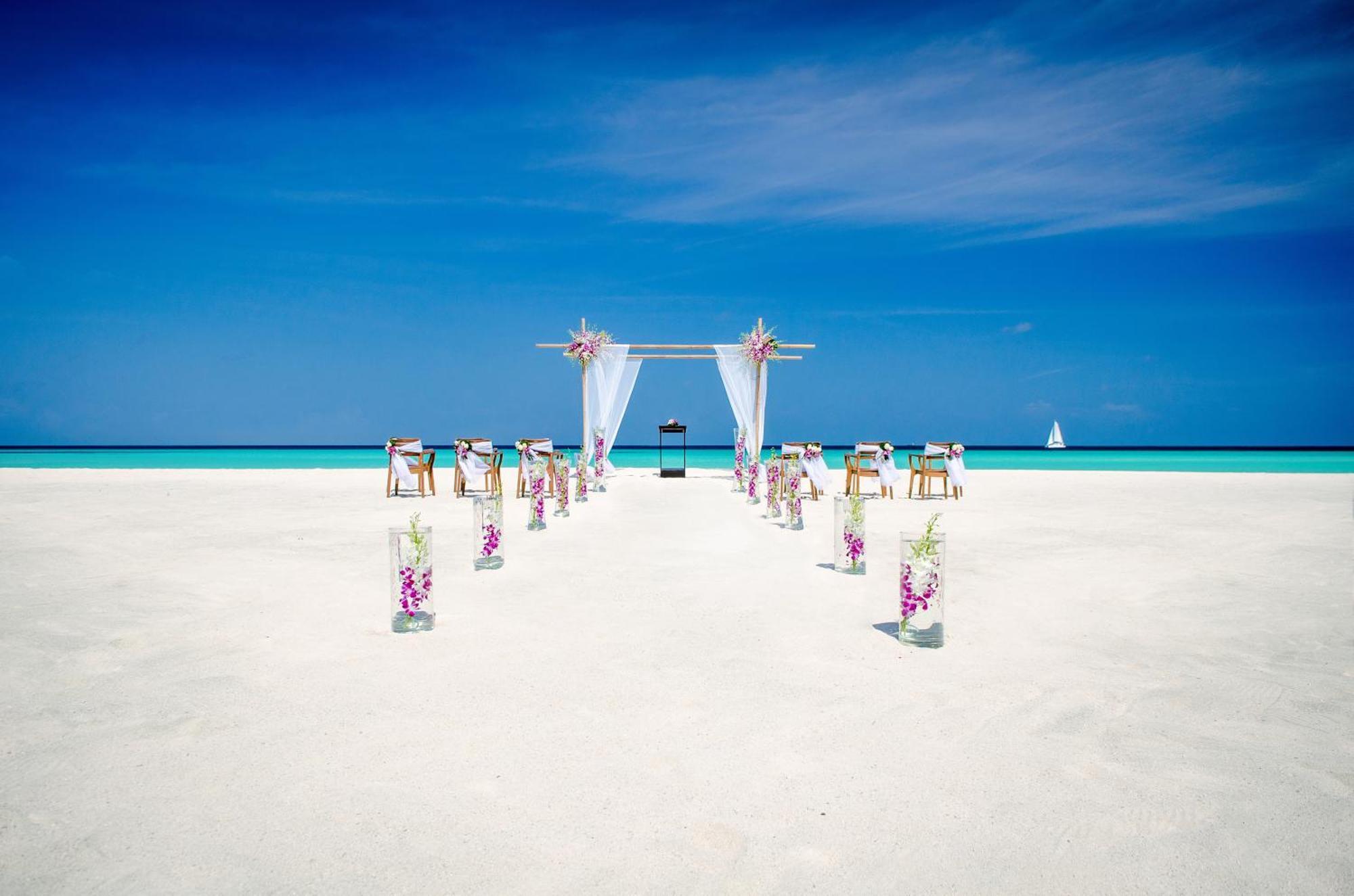 One&Only Reethi Rah Hotel Exterior photo