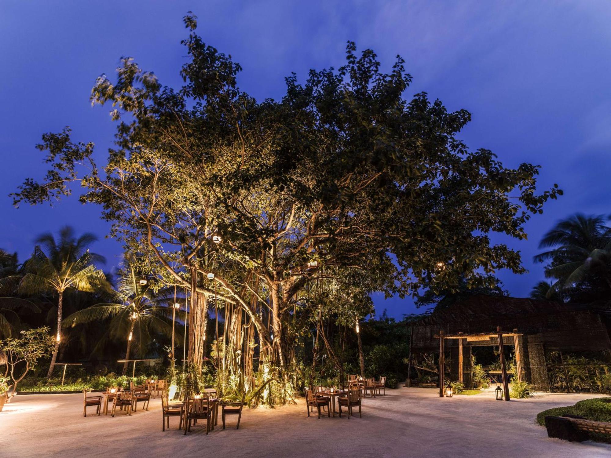 One&Only Reethi Rah Hotel Exterior photo